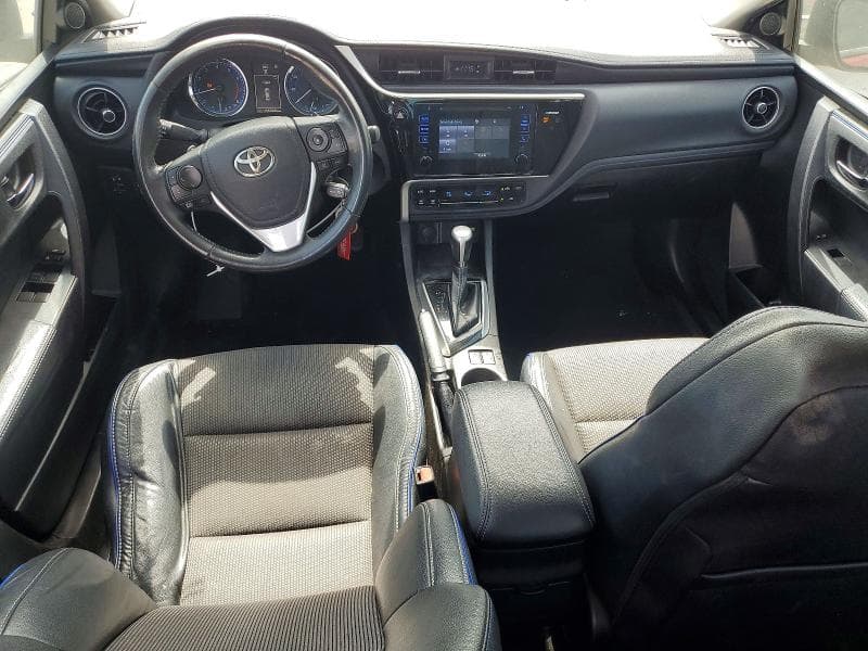 2017 TOYOTA COROLLA SE 8