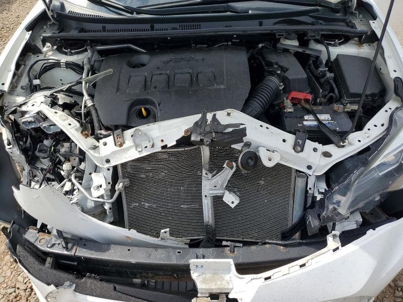 2018 TOYOTA COROLLA SE 11