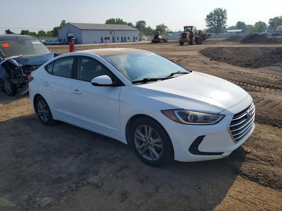 2017 HYUNDAI ELANTRA SE 4