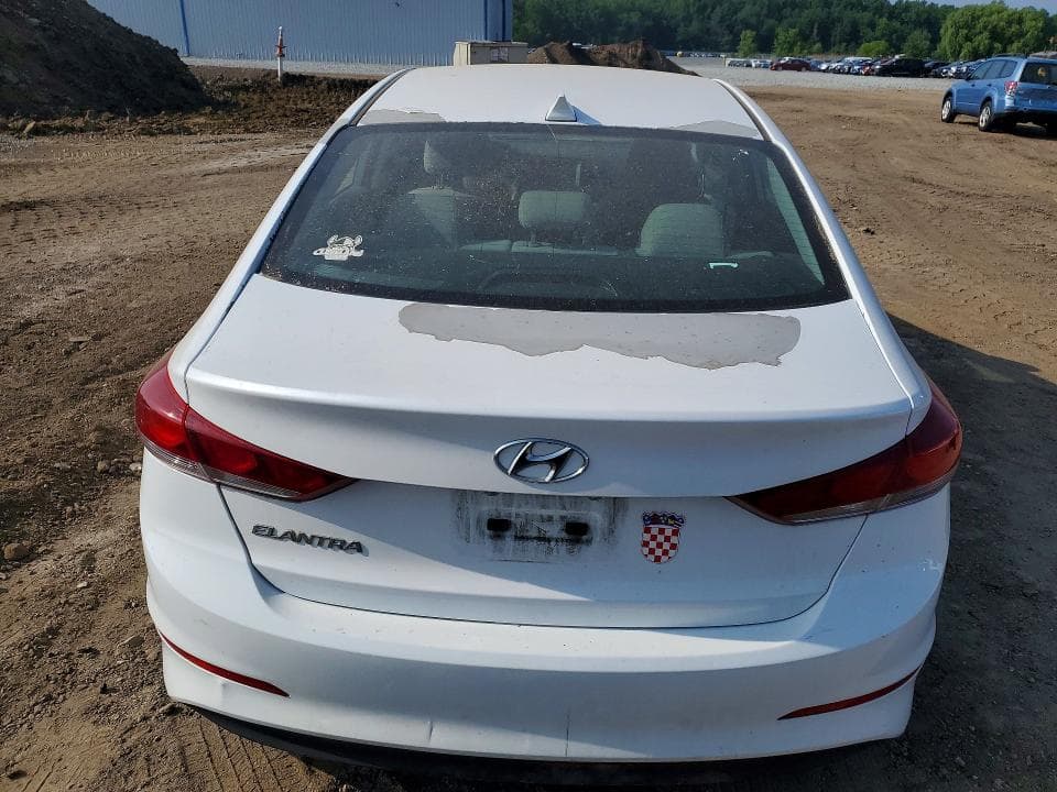 2017 HYUNDAI ELANTRA SE 6