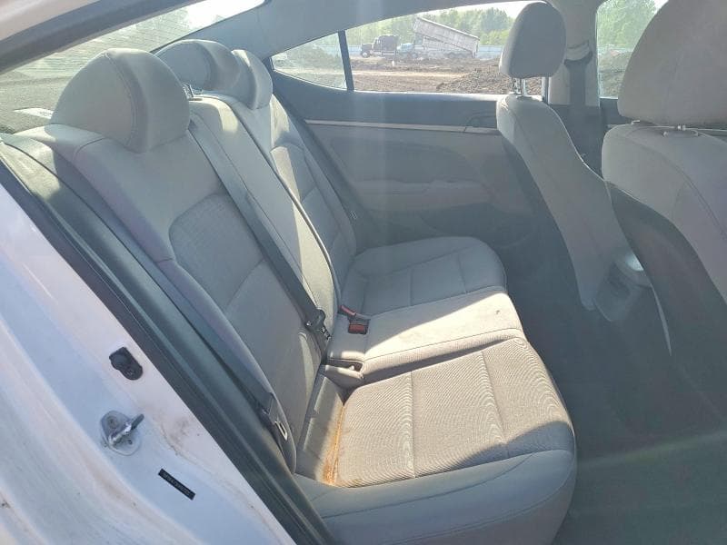 2017 HYUNDAI ELANTRA SE 10