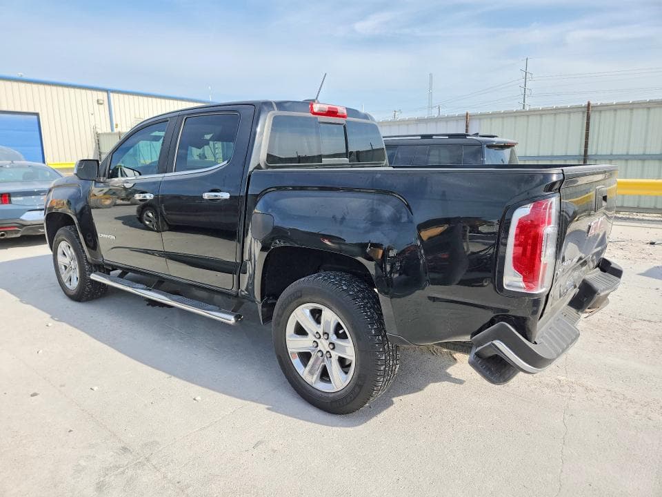 2017 GMC CANYON SLT 2