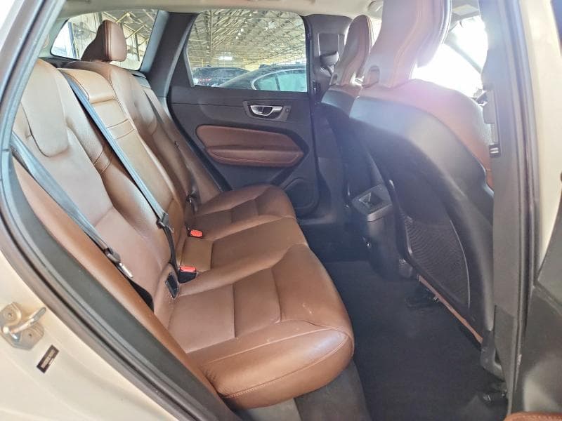 2020 VOLVO XC60 T5 MOMENTUM T5 MOMENTUM 11