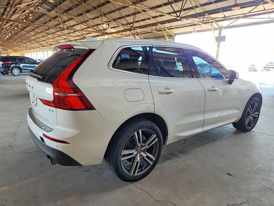 2020 VOLVO XC60 T5 MOMENTUM T5 MOMENTUM 3