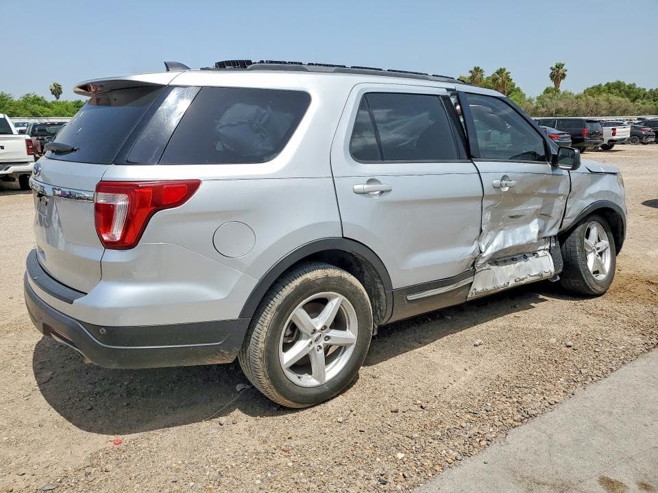 2018 FORD EXPLORER XLT 3