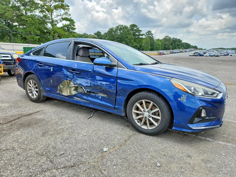 2018 HYUNDAI SONATA SE 4