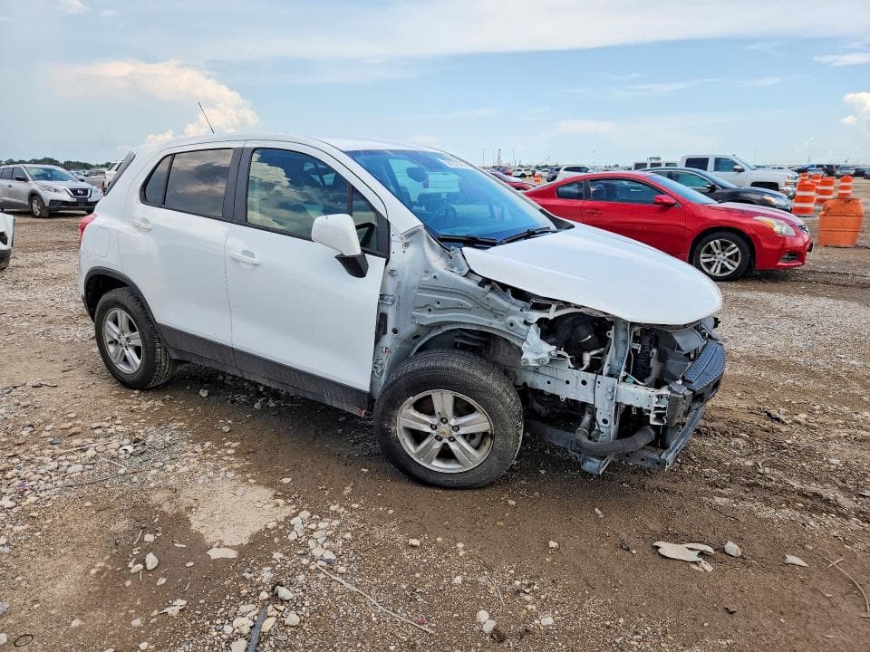 2022 CHEVROLET TRAX LS 4
