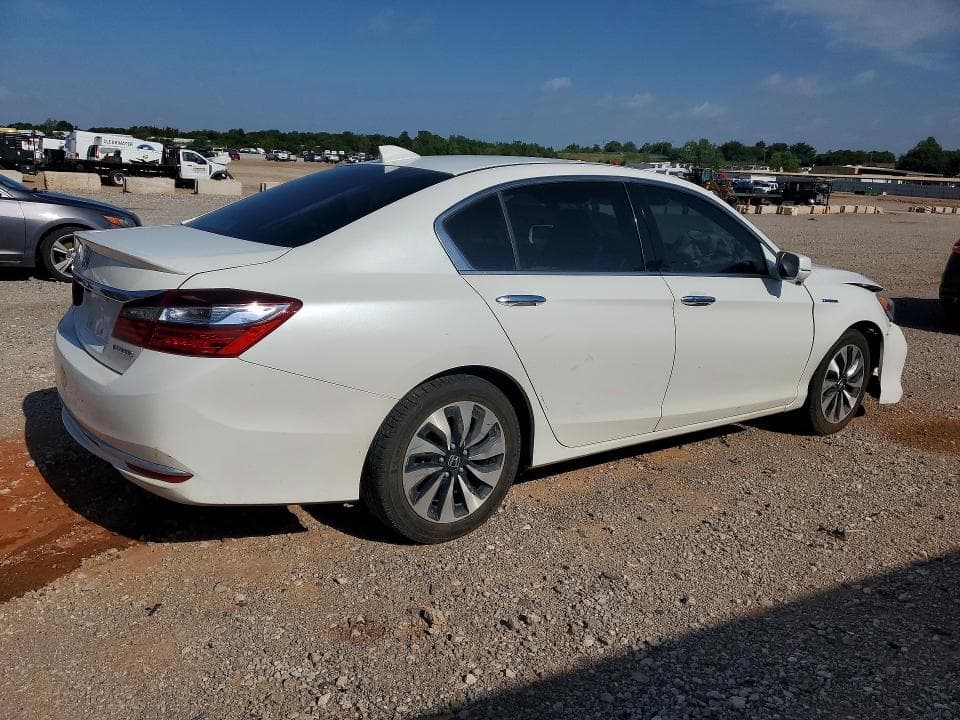 2017 HONDA ACCORD HYBRID 3