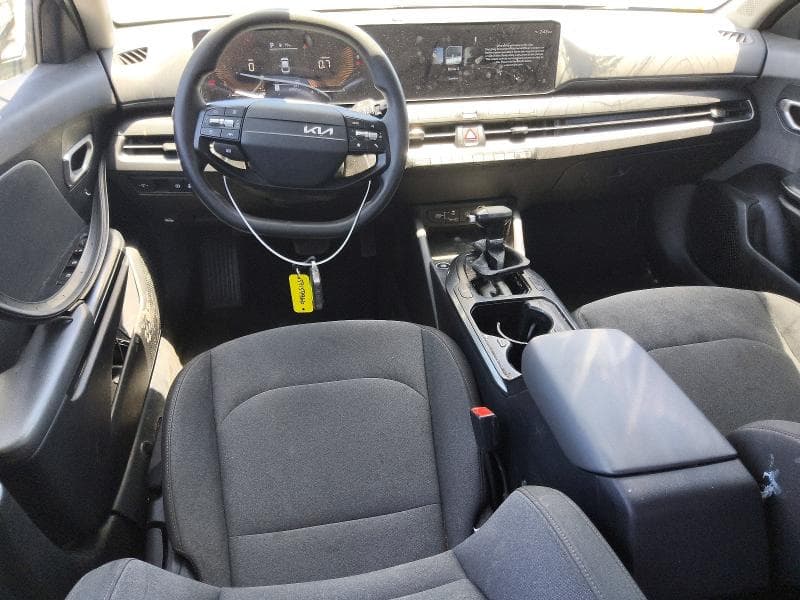 2025 KIA K4 LXS 8