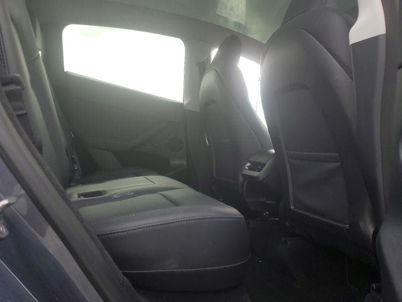 2023 TESLA MODEL Y 11