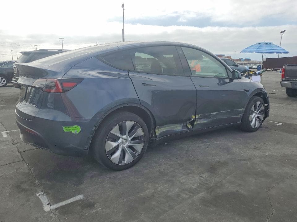 2023 TESLA MODEL Y 3