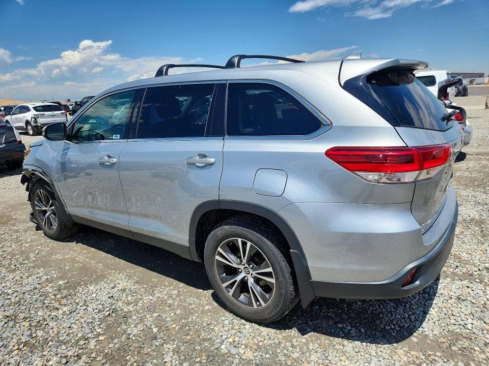 2019 TOYOTA HIGHLANDER LE PLUS 2