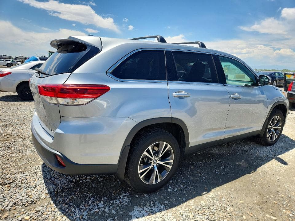 2019 TOYOTA HIGHLANDER LE PLUS 3