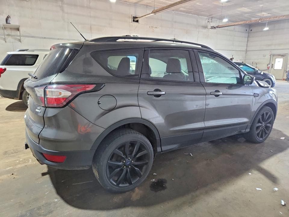 2017 FORD ESCAPE SE 3