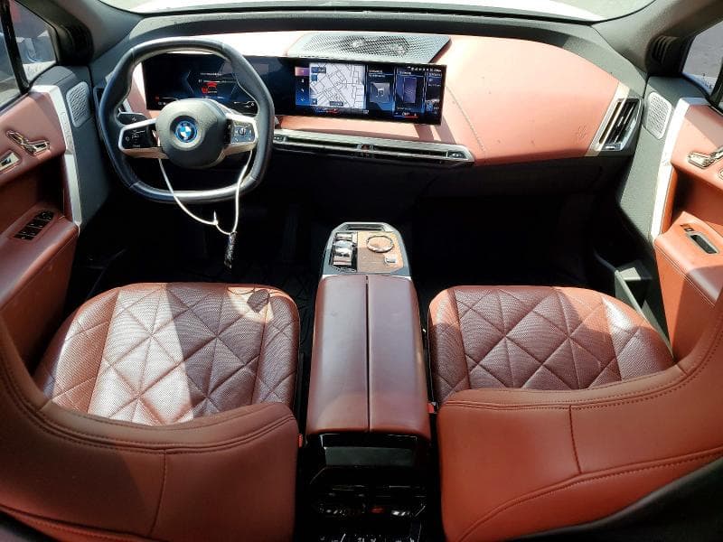 2023 BMW IX M60 8