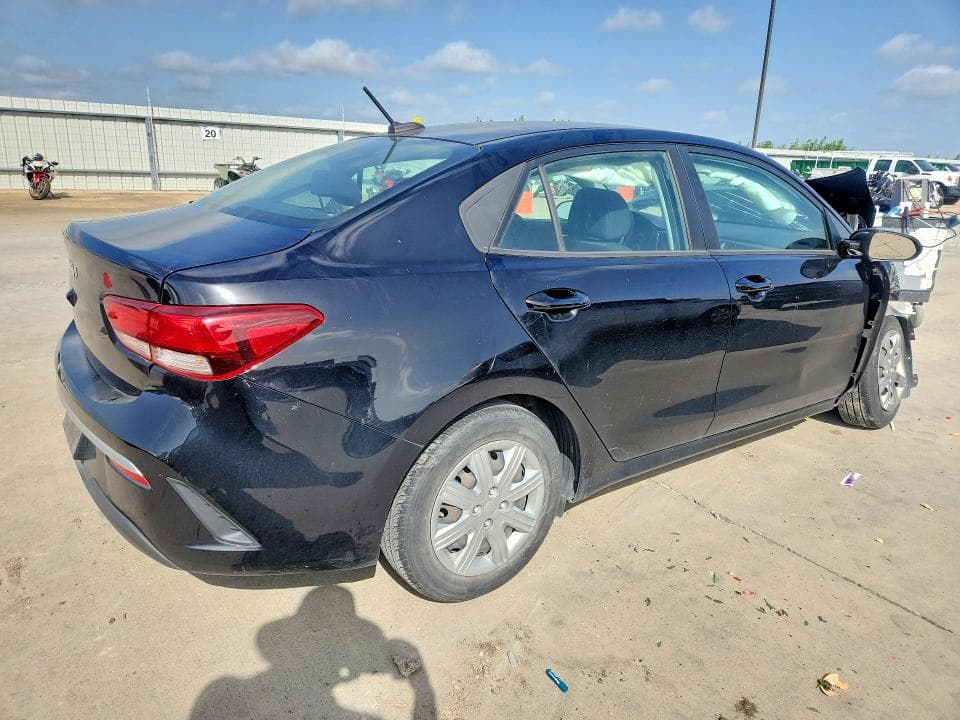 2022 KIA RIO S 3