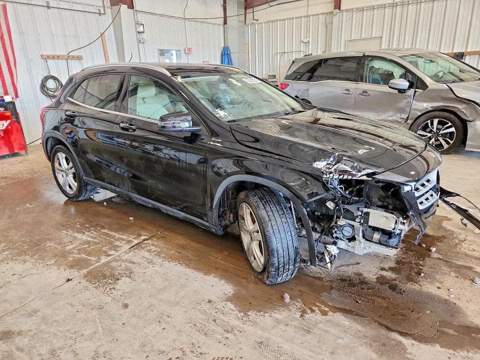 2018 MERCEDES-BENZ GLA 250 4MATIC 4