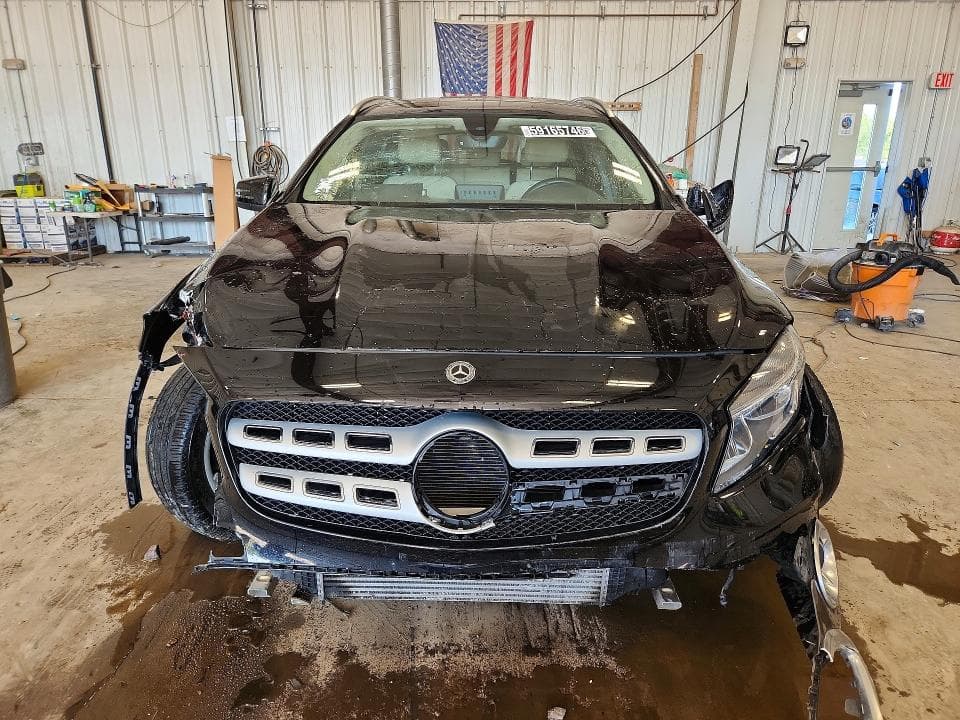 2018 MERCEDES-BENZ GLA 250 4MATIC 5