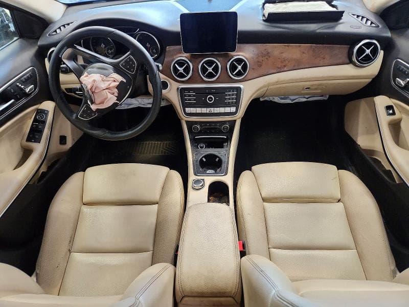 2018 MERCEDES-BENZ GLA 250 4MATIC 8