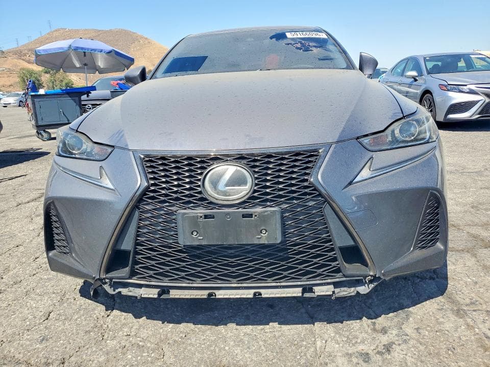 2017 LEXUS IS 200T 5