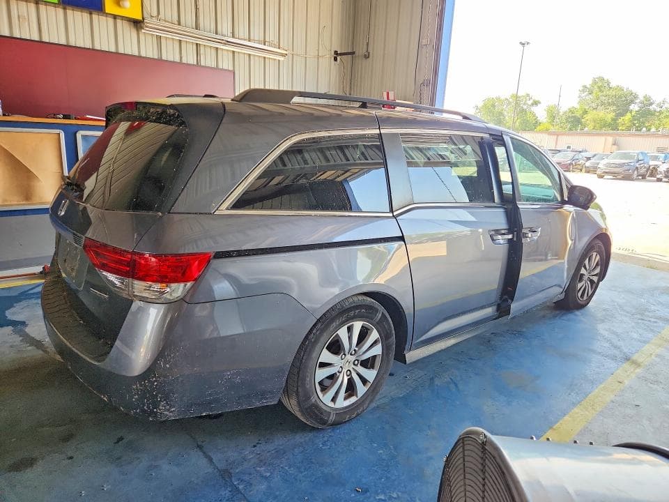 2017 HONDA ODYSSEY SE 3
