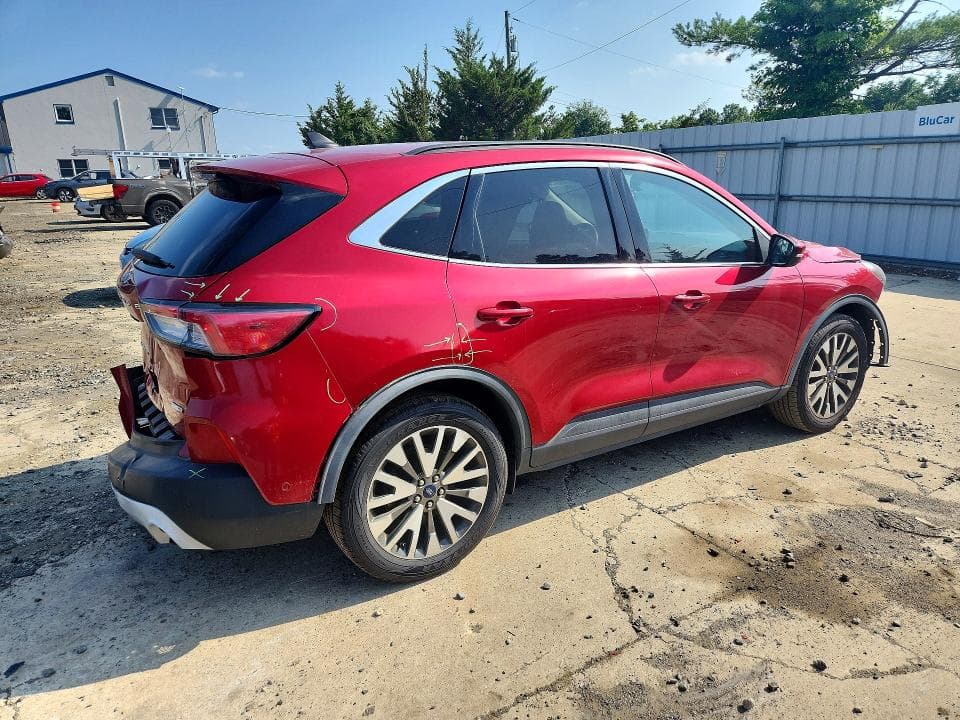 2020 FORD ESCAPE TITANIUM 3