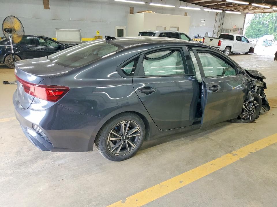 2024 KIA FORTE LXS 3