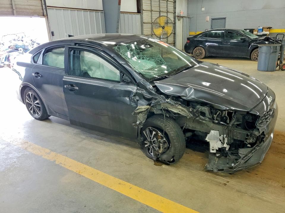 2024 KIA FORTE LXS 4