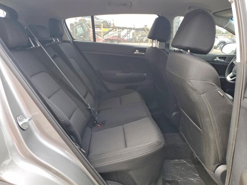 2021 KIA SPORTAGE LX 11
