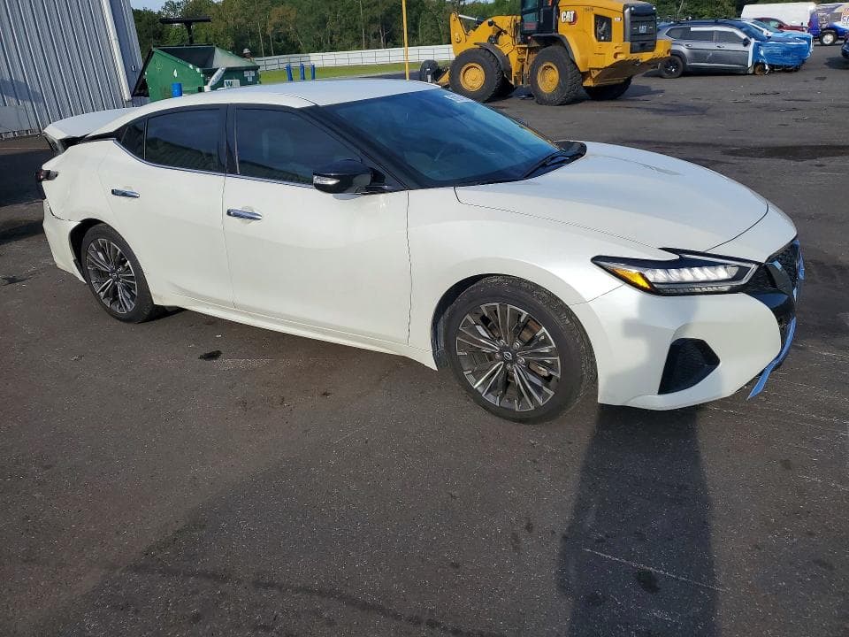 2023 NISSAN MAXIMA SV 4
