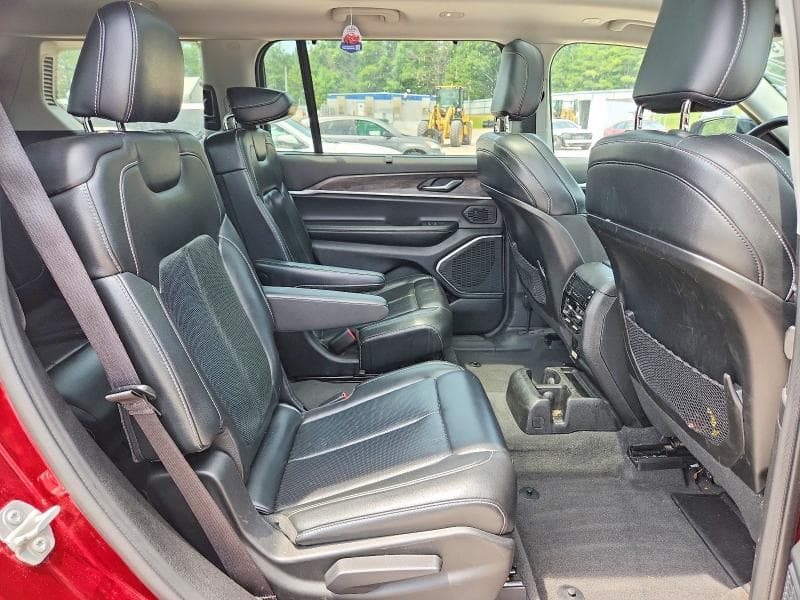 2021 JEEP GRAND CHEROKEE L LIMITED 11
