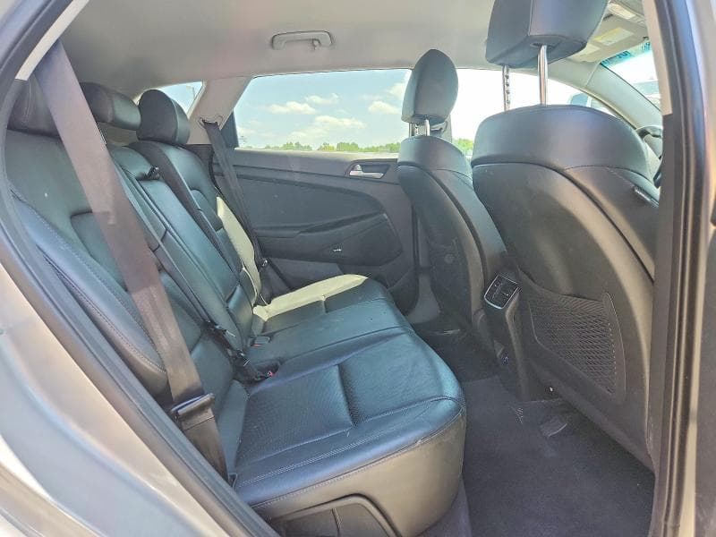 2020 HYUNDAI TUCSON LIMITED 11
