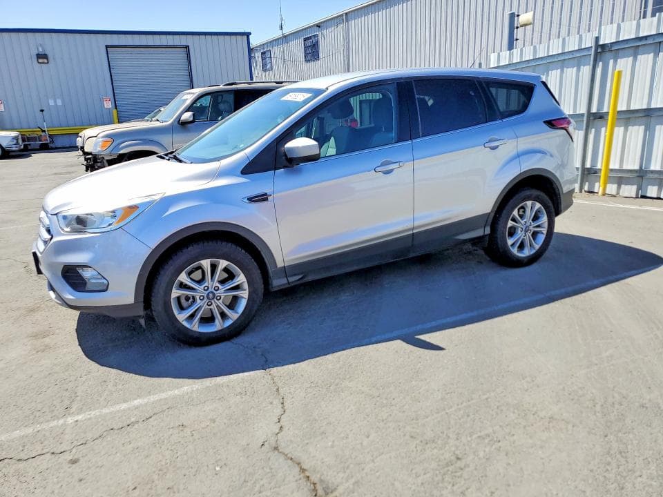 2017 FORD ESCAPE SE - 1