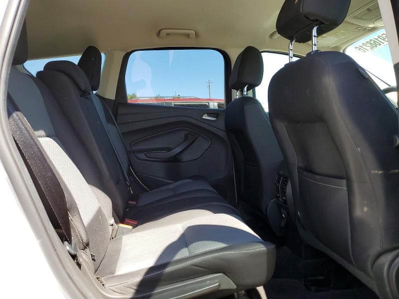 2017 FORD ESCAPE SE 11