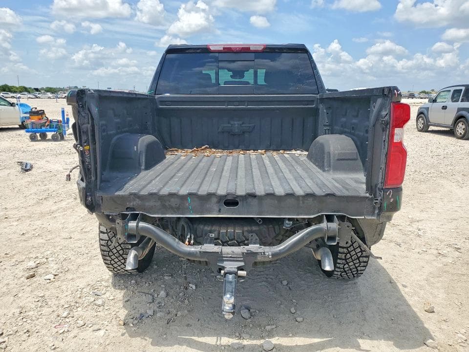 2026 CHEVROLET SILVERADO K1500 ZR2 6