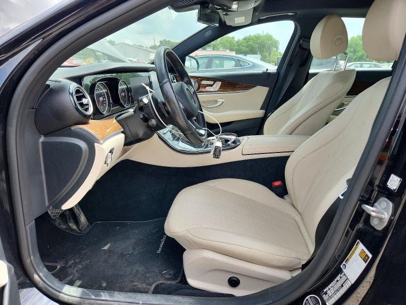 2017 MERCEDES-BENZ E 300 4MATIC 7