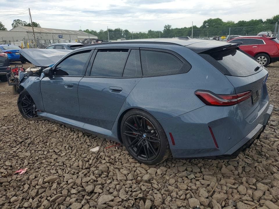 2026 BMW M5 TOURING 2