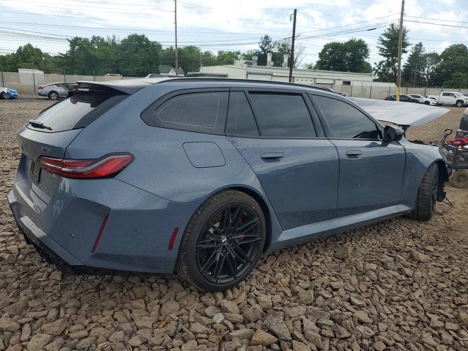 2026 BMW M5 TOURING 3