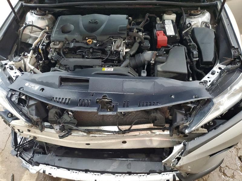 2020 TOYOTA CAMRY SE SE 11
