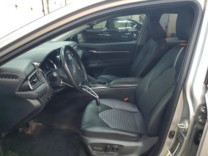 2020 TOYOTA CAMRY SE SE 7
