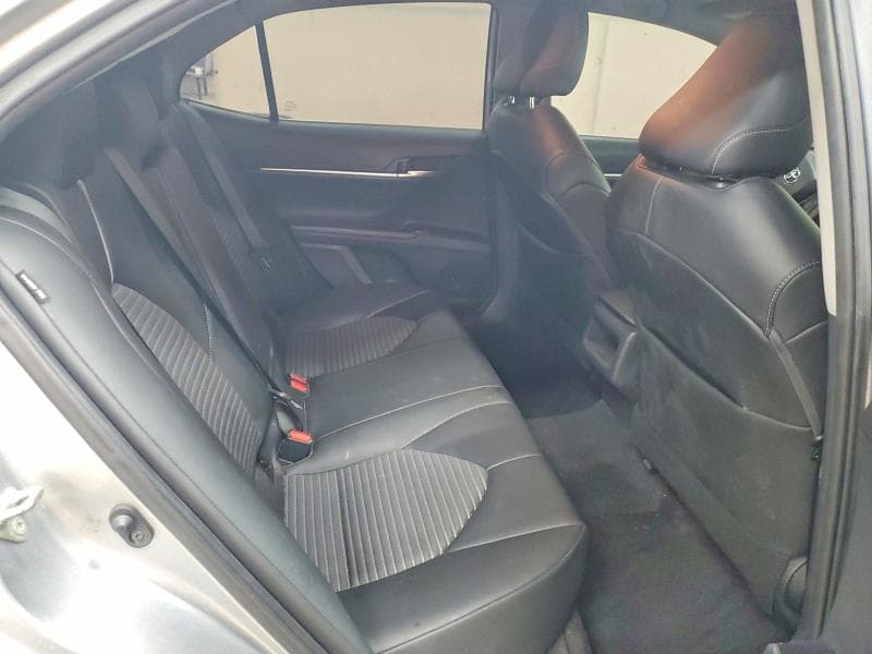 2020 TOYOTA CAMRY SE SE 10
