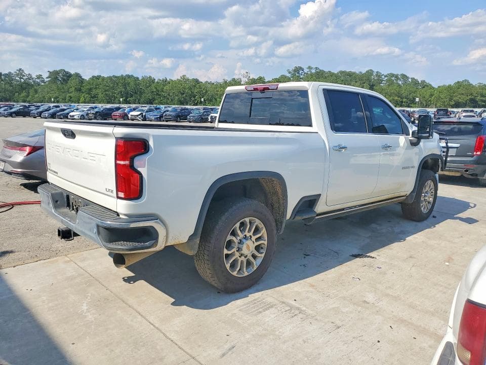 2025 CHEVROLET SILVERADO K2500 HEAVY DUTY LTZ 3
