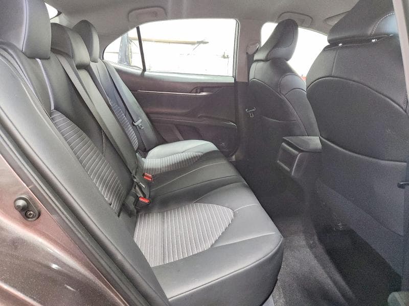 2021 TOYOTA CAMRY SE 10