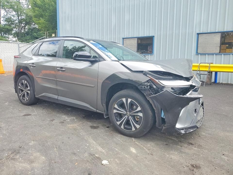 2024 TOYOTA BZ4X XLE 4