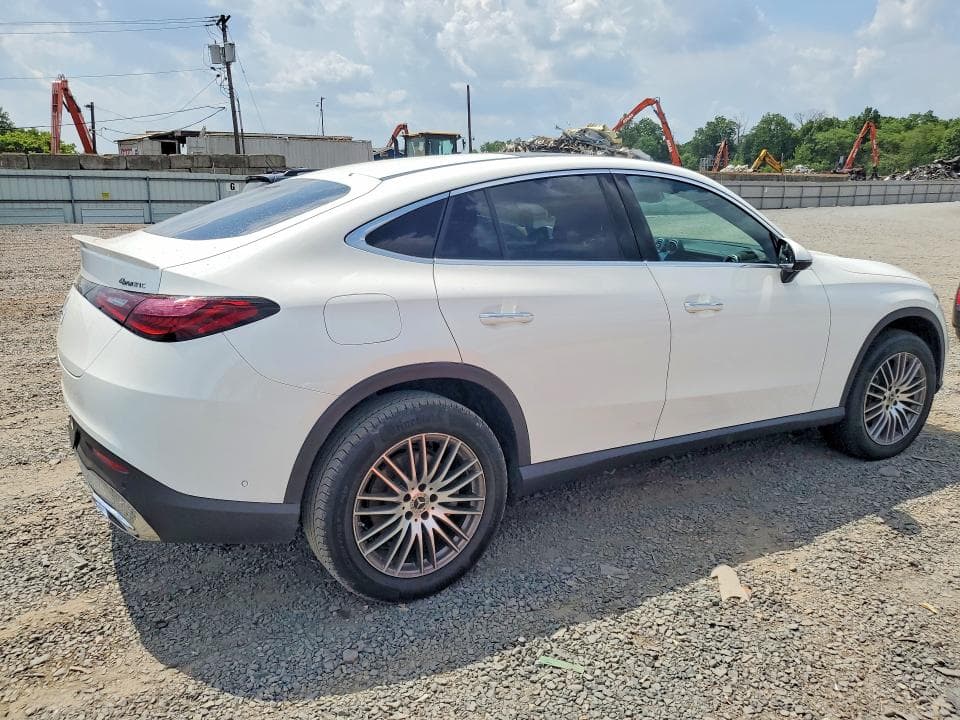2026 MERCEDES-BENZ GLC COUPE 300 4MATIC 3