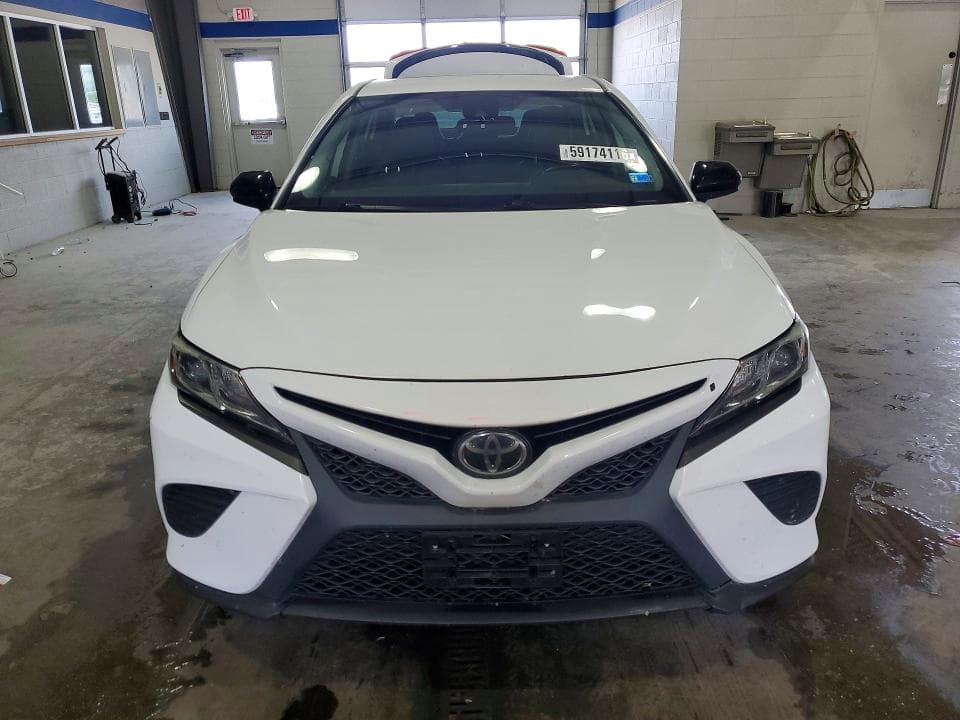 2020 TOYOTA CAMRY SE NIGHTSHADE 5