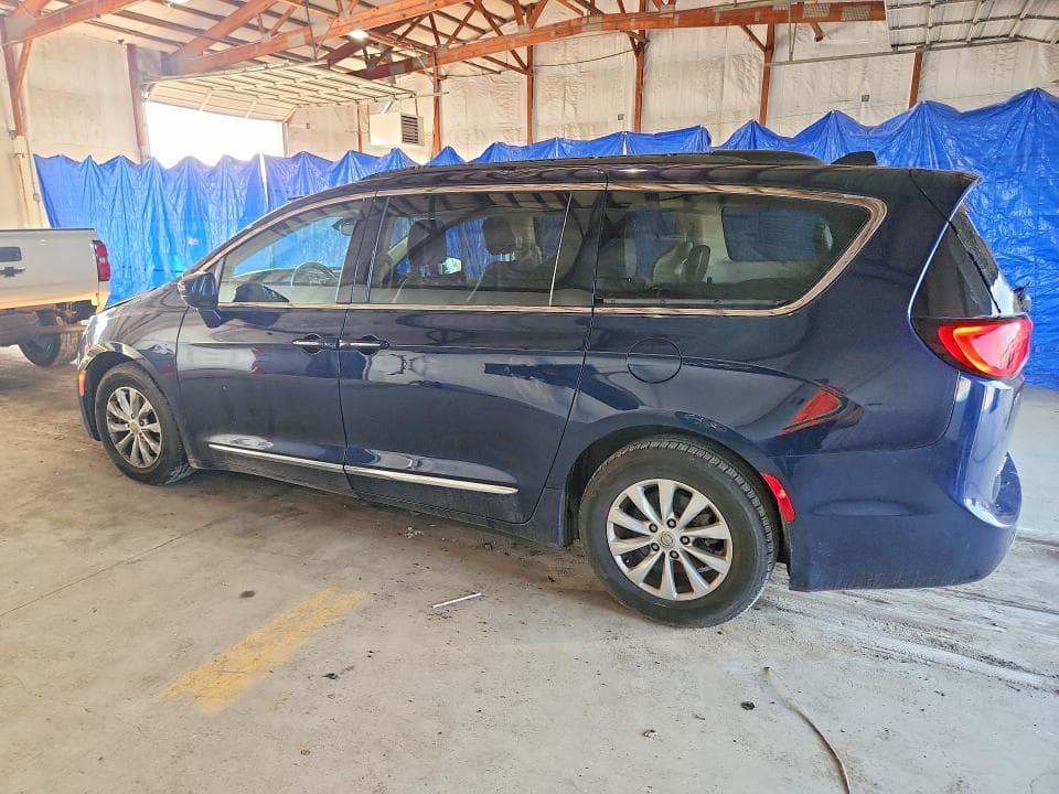 2017 CHRYSLER PACIFICA TOURING L 2