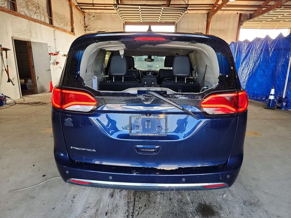 2017 CHRYSLER PACIFICA TOURING L 6