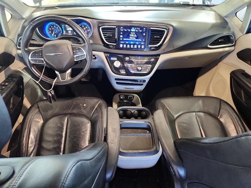 2017 CHRYSLER PACIFICA TOURING L 8
