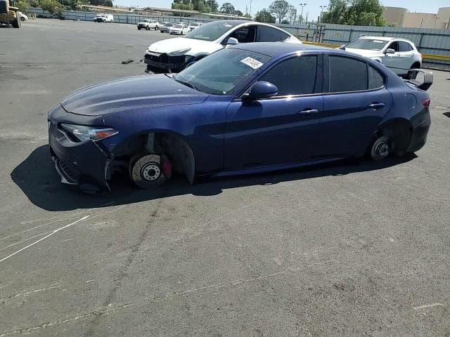 2017 ALFA ROMEO GIULIA 13